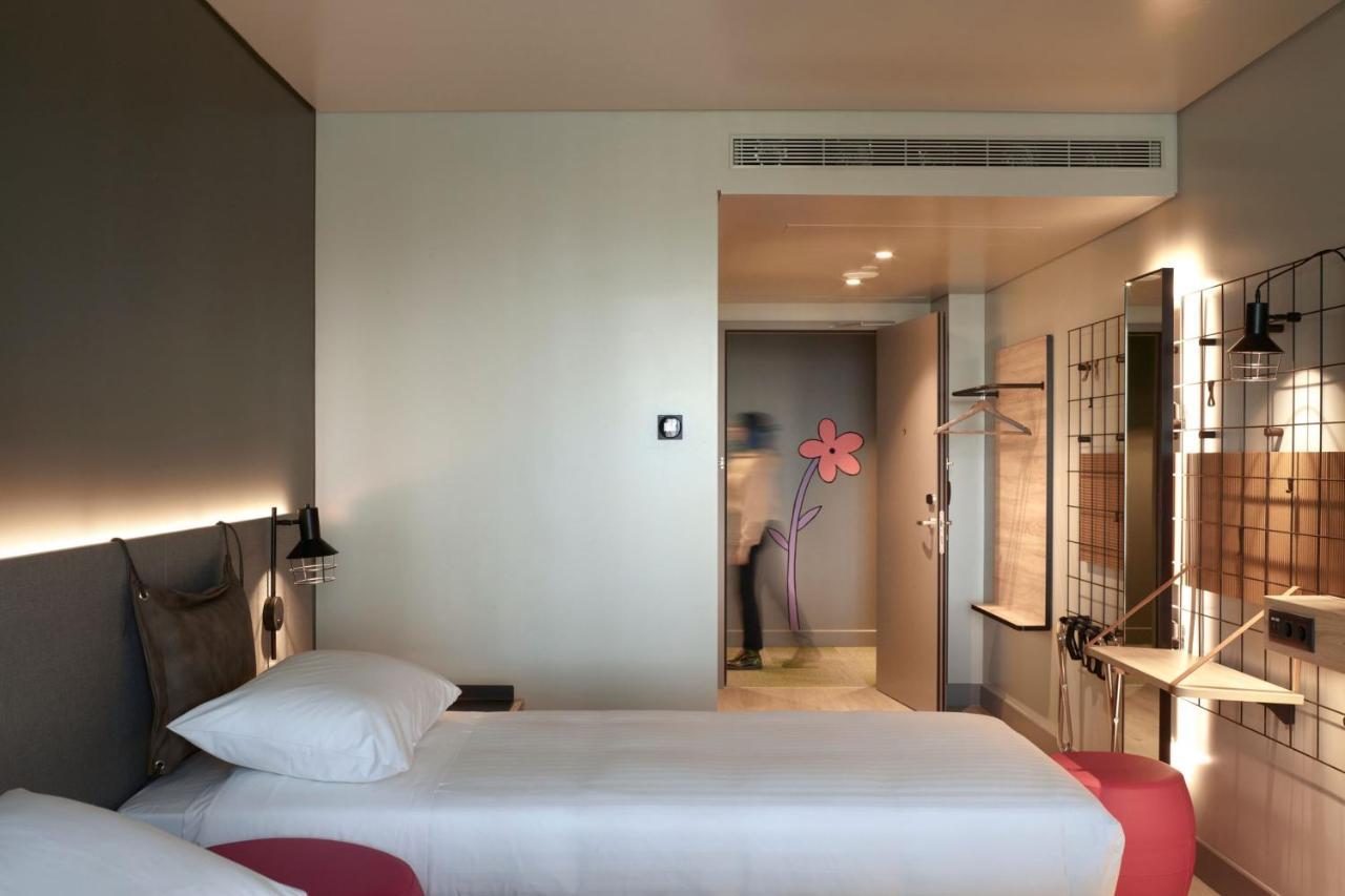 Moxy Athens City Exterior photo