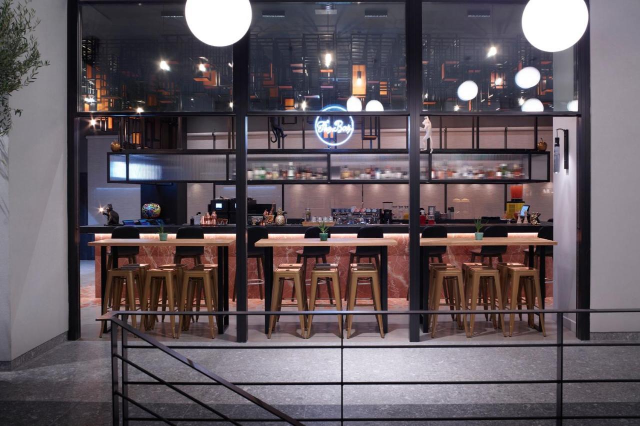 Moxy Athens City Exterior photo