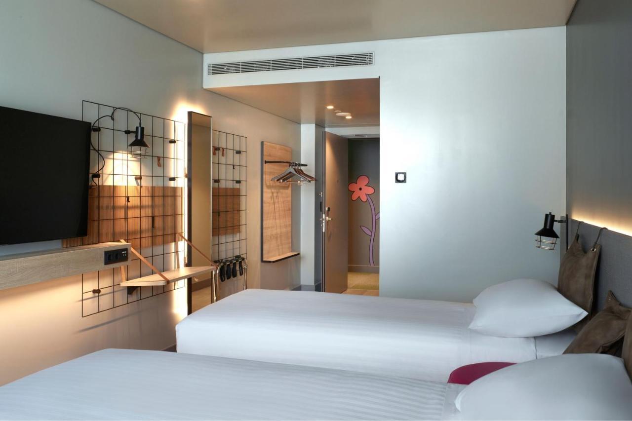 Moxy Athens City Exterior photo