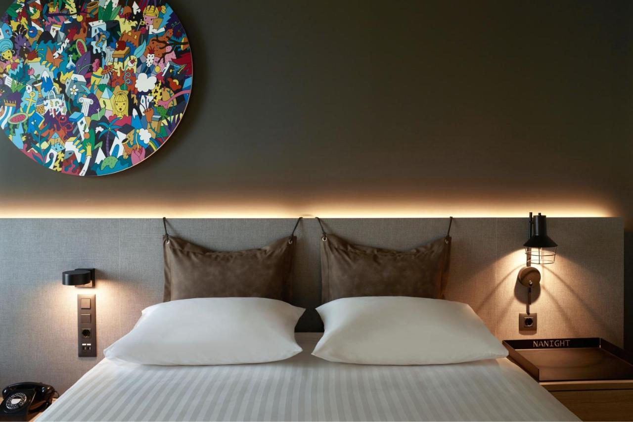 Moxy Athens City Exterior photo