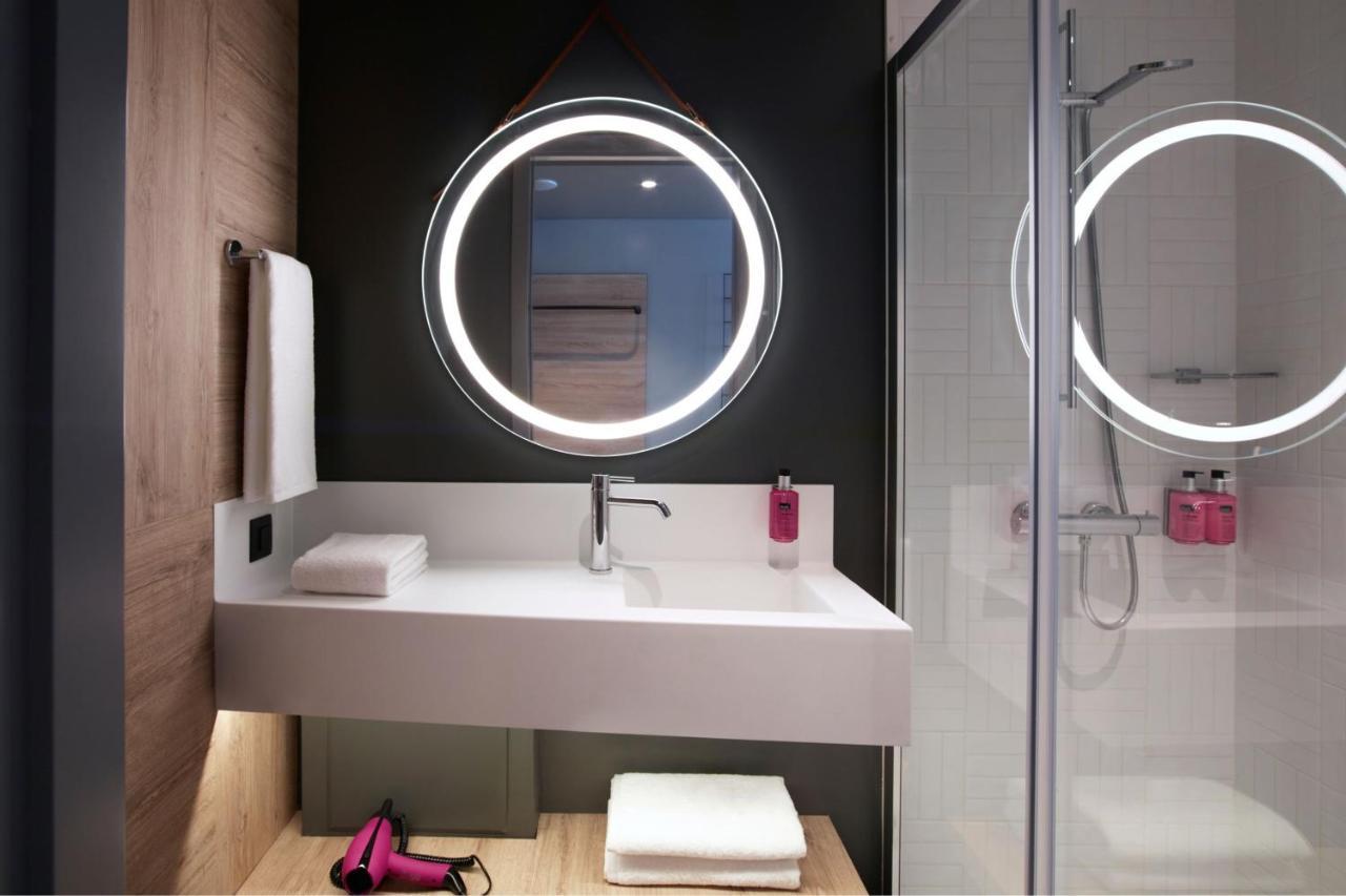 Moxy Athens City Exterior photo
