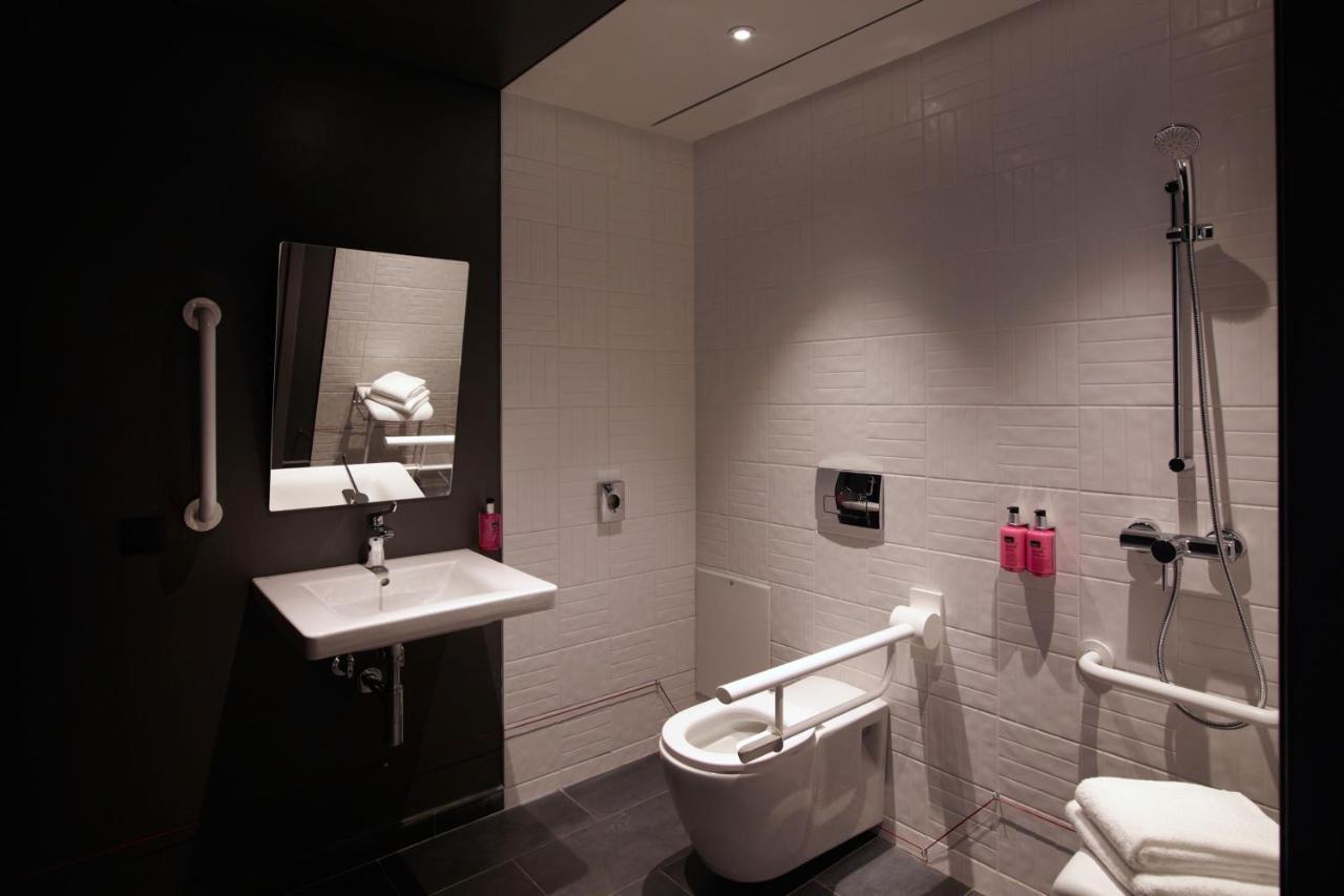 Moxy Athens City Exterior photo