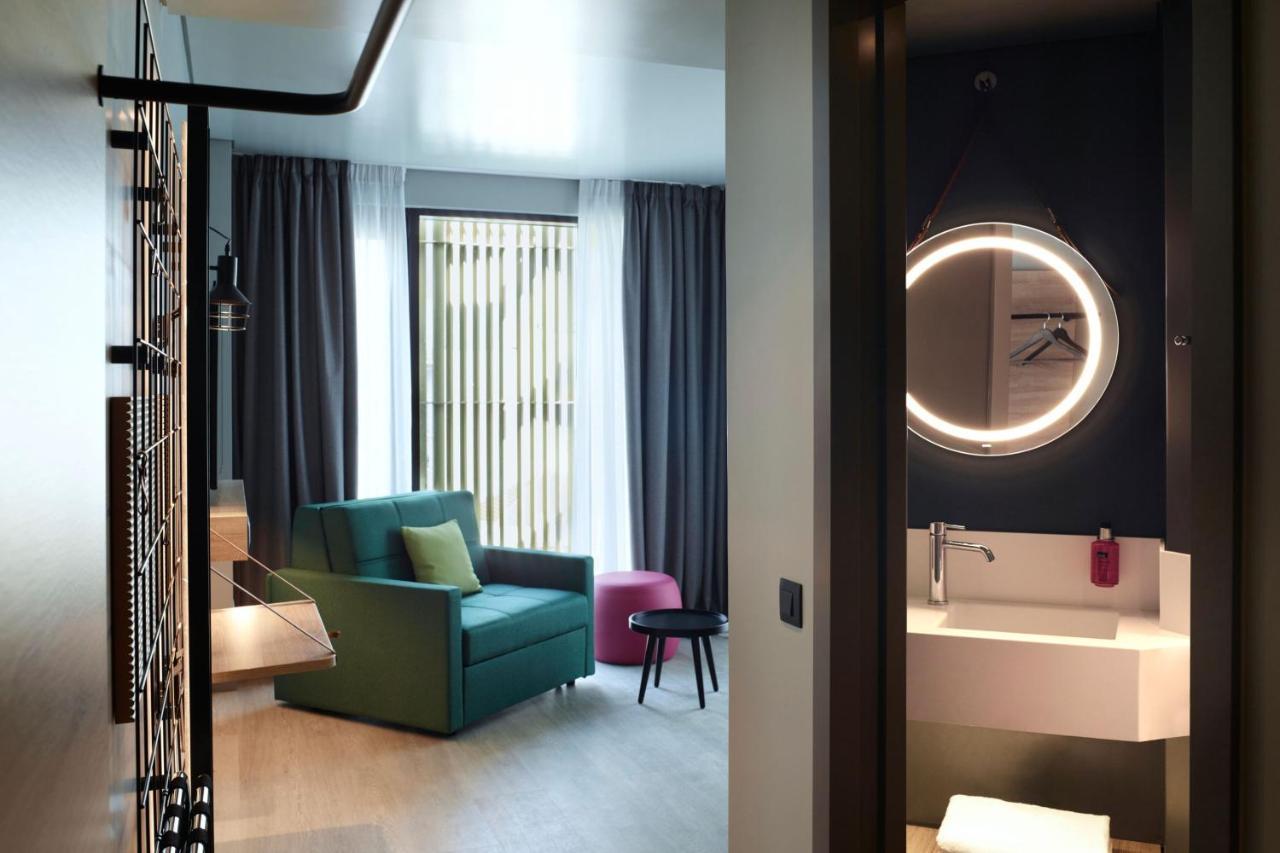 Moxy Athens City Exterior photo