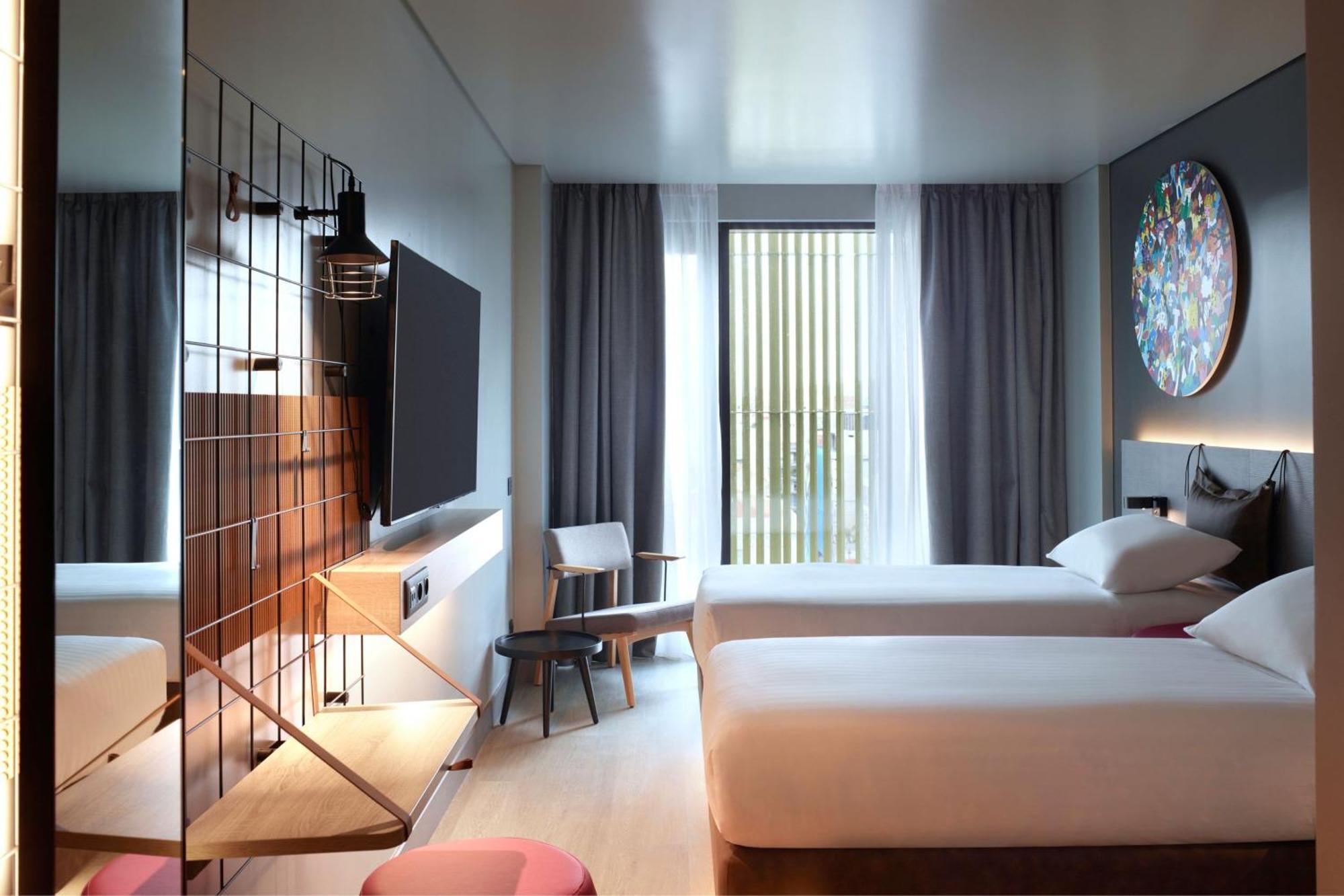 Moxy Athens City Exterior photo